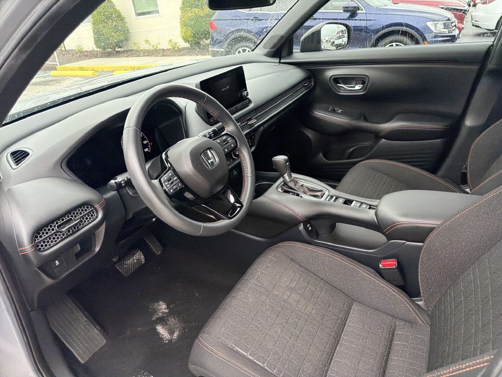 Used 2024 Honda HR-V Sport image 18