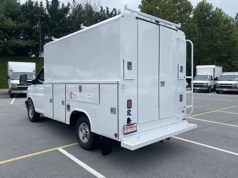 New 2025 Chevrolet Express 3500 Cutaway w/ Power Convenience Package image 5