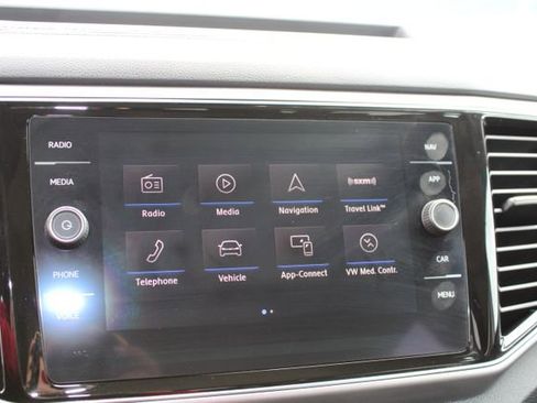 Used 2018 Volkswagen Atlas SEL Premium AWD/4WD image 29
