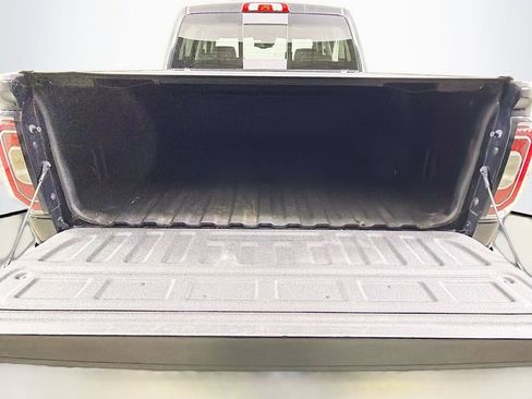 Used 2018 GMC Sierra 1500 Denali image 29