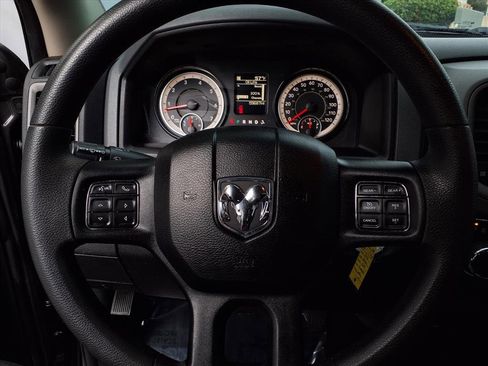 Used 2018 RAM 1500 Express w/ Express Value Package image 9