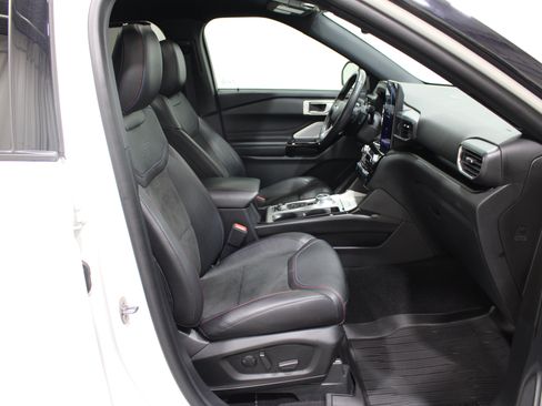 Used 2024 Ford Explorer ST w/ Equipment Group 401A AWD/4WD image 30