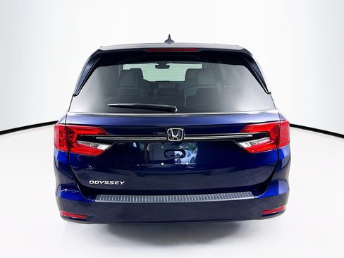 Certified 2024 Honda Odyssey EX-L image 32