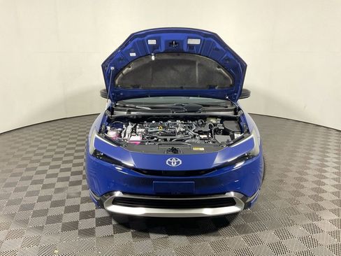 New 2025 Toyota Prius Plug-In Hybrid image 8
