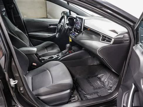 Used 2021 Toyota Corolla SE image 16