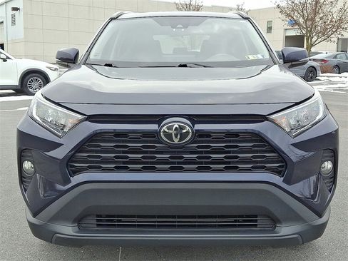 Used 2020 Toyota RAV4 XLE image 4