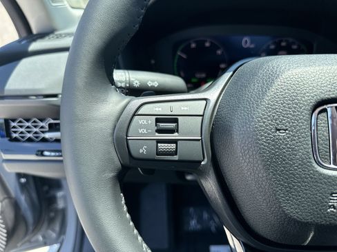 Used 2024 Honda Accord EX-L image 38