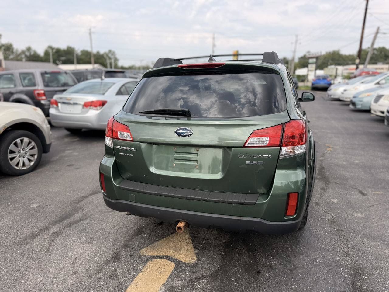Used 2012 Subaru Outback 3.6R Limited AWD/4WD image 9