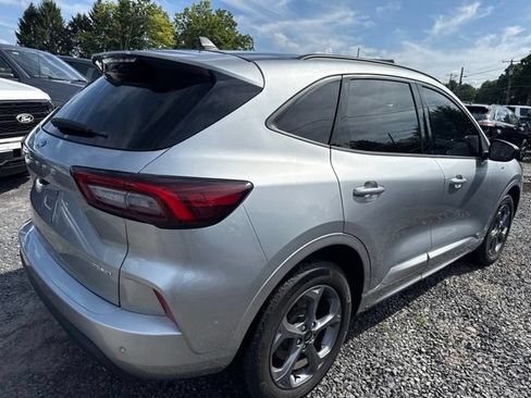 Used 2023 Ford Escape ST-Line w/ Tech Pack #1 AWD/4WD image 6