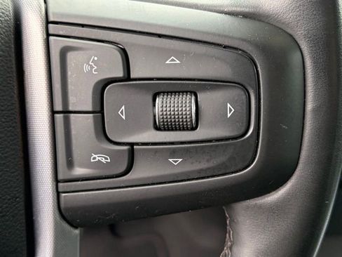 Used 2025 GMC Sierra 1500 SLT image 16