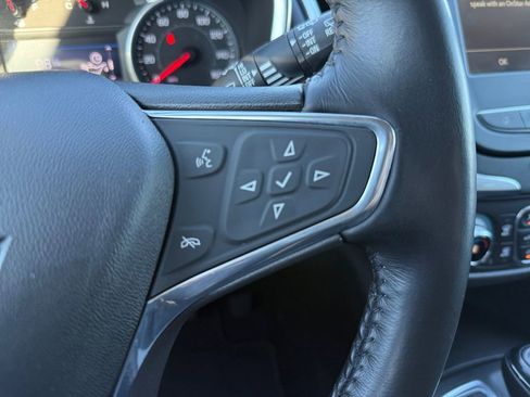 Used 2019 Chevrolet Equinox LT image 20