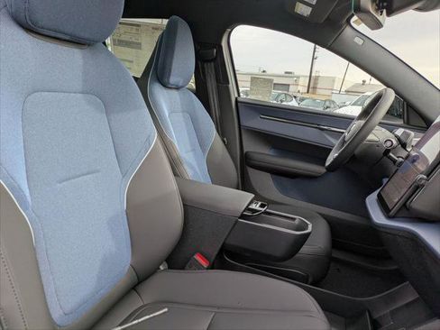 New 2026 Volvo EX30 Cross Country Ultra image 14