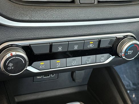 Used 2025 Nissan Altima 2.5 S FWD image 21
