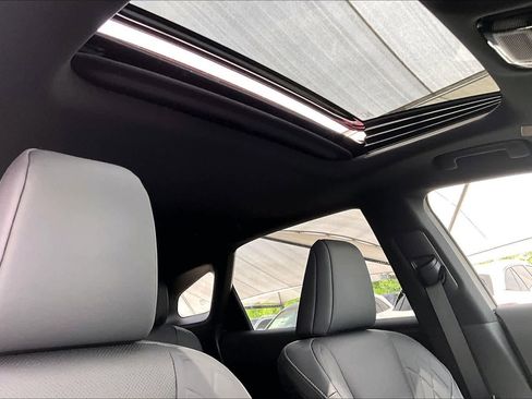 Used 2024 Lexus RX 350 Premium w/ Accessory Package AWD/4WD image 14