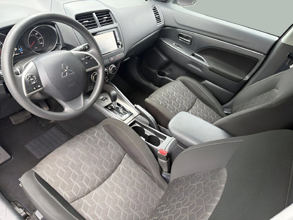Used 2024 Mitsubishi Outlander Sport ES AWD/4WD image 12