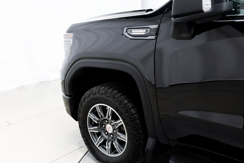 Used 2024 GMC Sierra 1500 AT4 w/ Technology Package AWD/4WD image 10