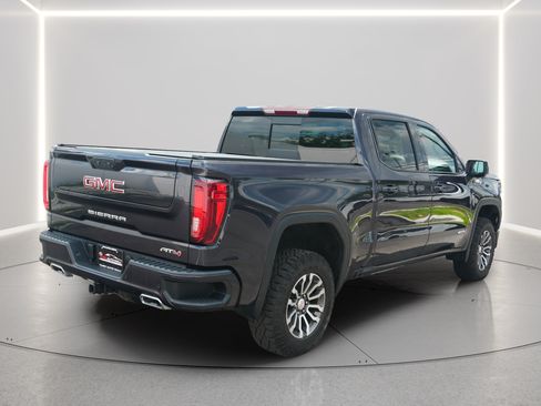 Used 2023 GMC Sierra 1500 AT4 w/ AT4 Premium Package AWD/4WD image 8