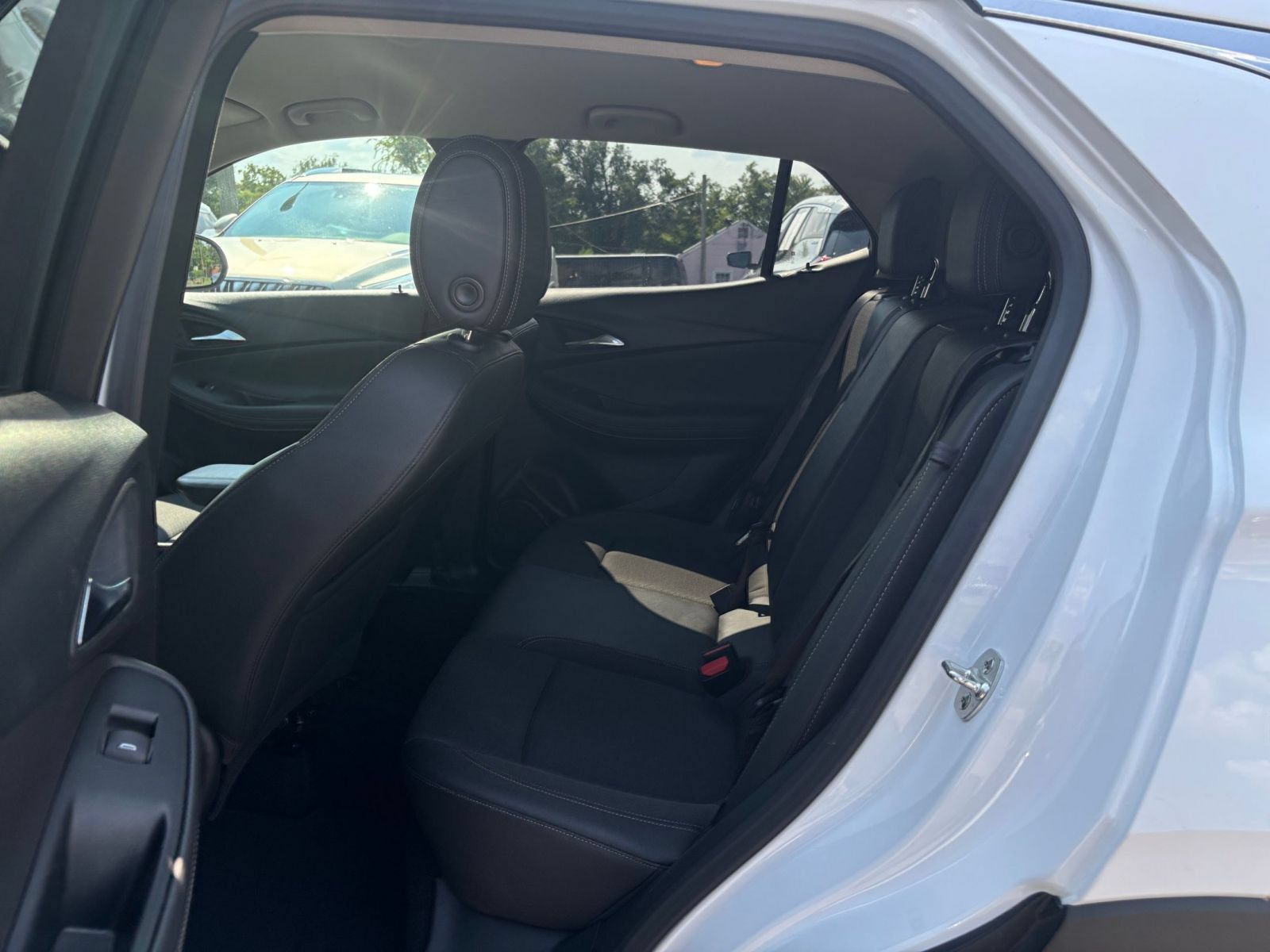 Used 2025 Buick Encore GX Preferred AWD/4WD image 24