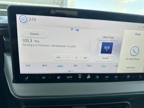 New 2025 Ford Maverick XLT w/ XLT Luxury Package image 9