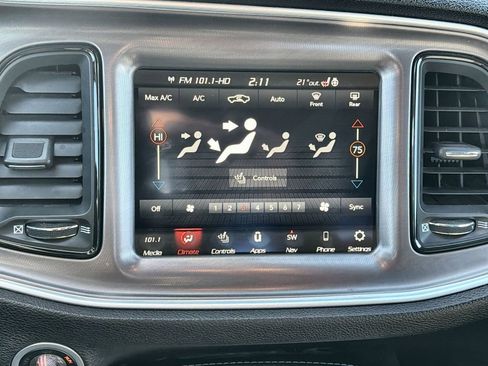 Used 2022 Dodge Challenger R/T Scat Pack w/ Driver Convenience Group image 21