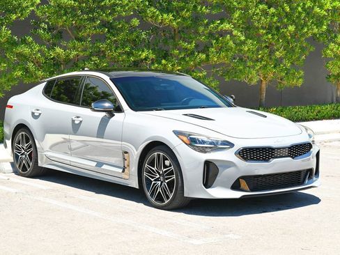 Used 2022 Kia Stinger GT1 w/ Red Interior Color Package RWD image 4