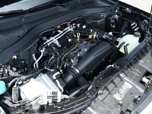 New 2026 Ford Explorer Active AWD/4WD image 33