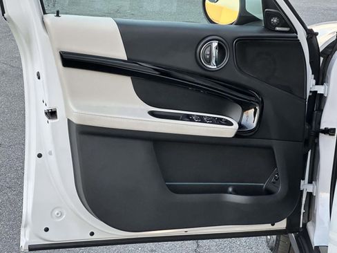 Used 2024 MINI Cooper Countryman S w/ Signature Upholstery Package image 16