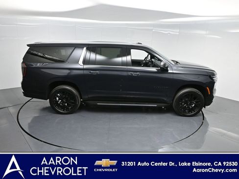 New 2025 Chevrolet Suburban Premier image 52