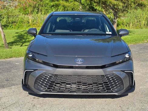 New 2026 Toyota Camry SE FWD image 2