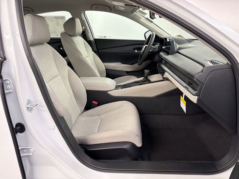 New 2026 Honda Accord LX image 30