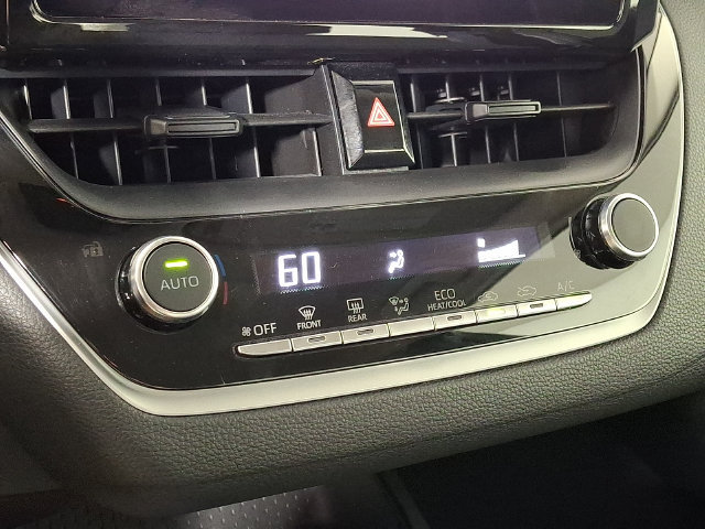 Used 2024 Toyota Corolla LE FWD image 17