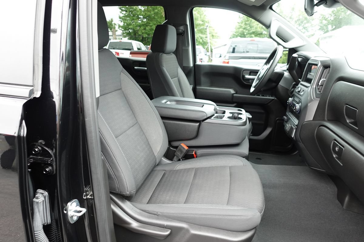 Used 2024 Chevrolet Silverado 1500 Custom AWD/4WD image 36