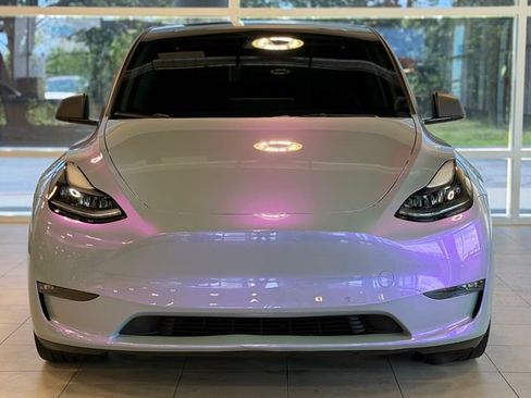Used 2022 Tesla Model Y Performance AWD/4WD image 2