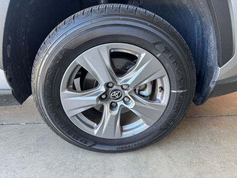 Used 2025 Toyota RAV4 LE image 72