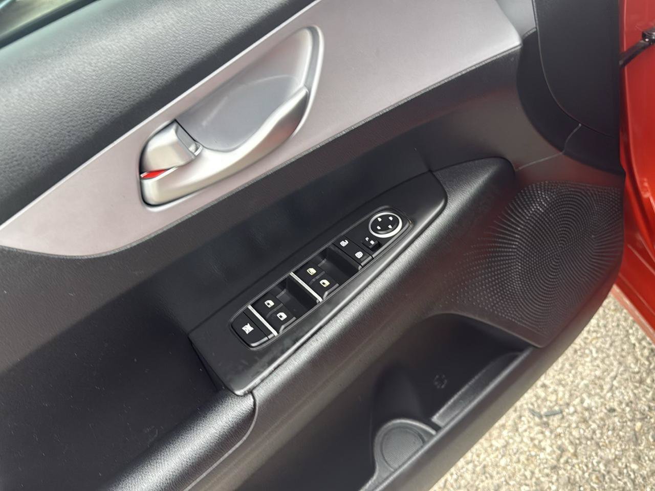Used 2024 Kia Forte LXS w/ LXS Technology Package FWD image 12