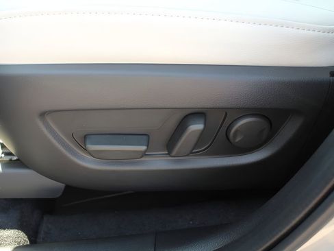 Used 2025 MAZDA CX-90 Plug-In Hybrid w/ Premium Plus image 11