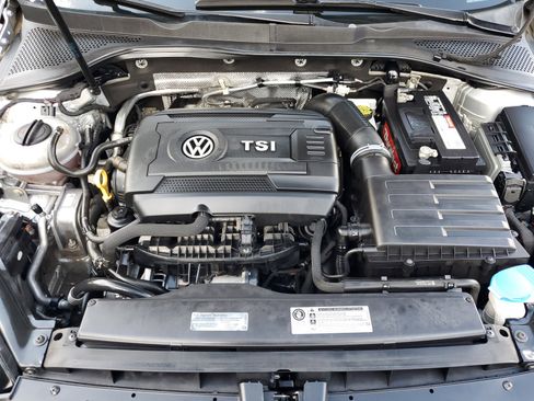 Used 2016 Volkswagen GTI Autobahn w/ Lighting Package (SEL) image 10