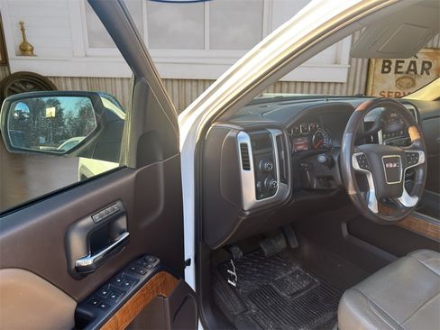 Used 2014 GMC Sierra 1500 SLT w/ Driver Alert Package image 17