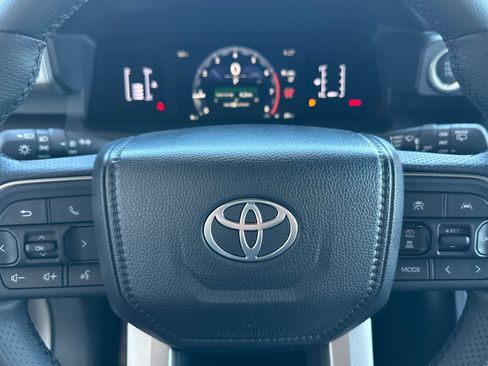 Used 2026 Toyota 4Runner SR5 AWD/4WD image 27