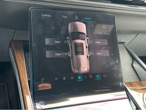 New 2026 Cadillac Escalade Platinum Sport AWD/4WD image 29