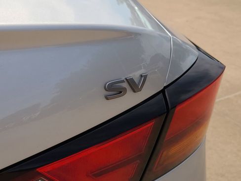 Certified 2025 Nissan Altima 2.5 SV FWD image 7