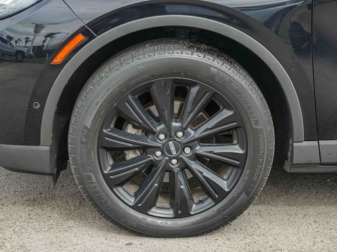 Used 2022 Lincoln Corsair Reserve w/ Equipment Group 201A FWD image 10