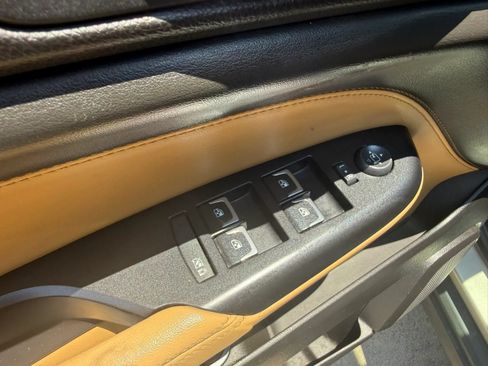 Used 2014 Cadillac SRX Luxury FWD image 20