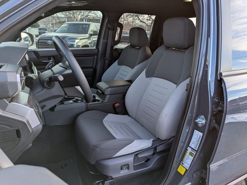 Certified 2024 Toyota Tacoma TRD Off-Road image 15