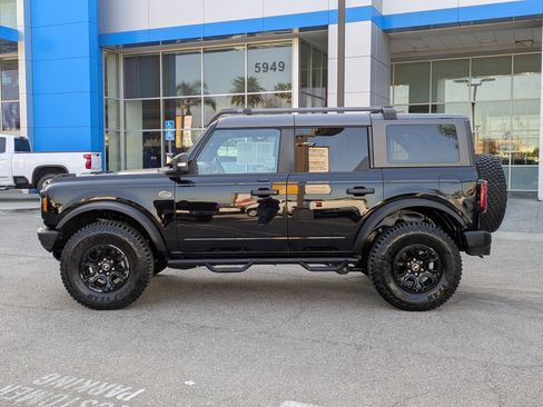 Used 2023 Ford Bronco Wildtrak image 8