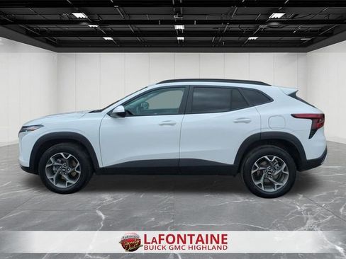 Used 2025 Chevrolet Trax LT image 5