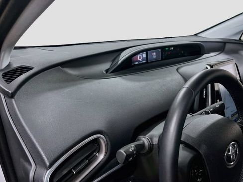 Used 2022 Toyota Prius Prime XLE FWD image 9