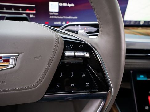 Used 2025 Cadillac Escalade Sport Platinum AWD/4WD image 37