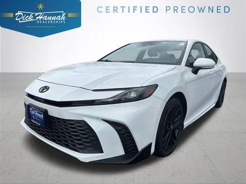Certified 2025 Toyota Camry SE w/ Convenience Package AWD/4WD image 1