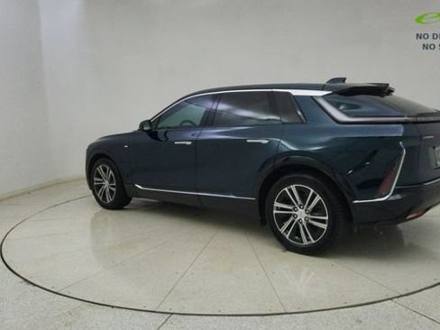 Used 2025 Cadillac Lyriq Luxury w/ LPO, Floor Liner Package RWD image 69